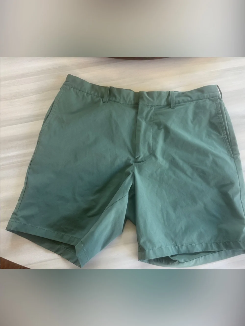 Men's J Crew 7” tech shorts - Sage Green